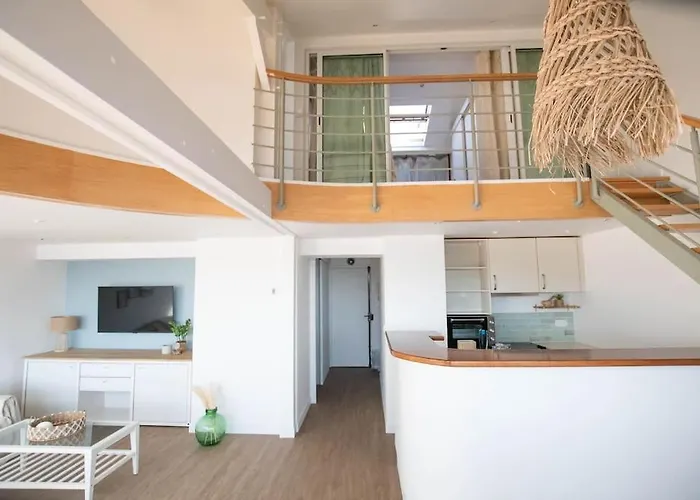 Pylos - Evasion De Gamme, Vue Sur Le Port Lejlighed